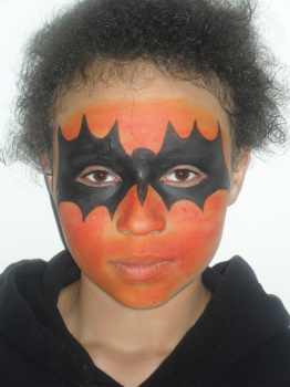 Vampire face paint: Halloween face painting ideas for kids