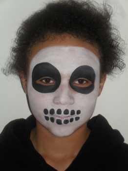 skeleton face painting